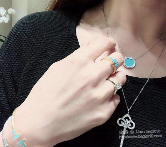 Tiffany純銀飾品 蒂芙尼女士專櫃爆款T笑臉藍圓形項鏈 Tiffany純銀鎖骨鏈  zgt1776
